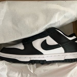 nike “panda” dunks